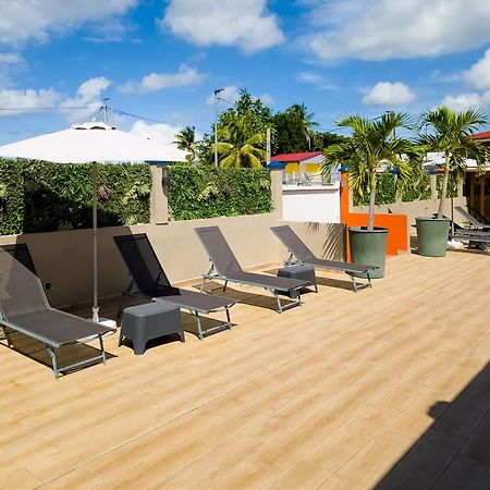 Evasion En Plein Coeur De La Ville Studio Jacuzzis Sauna Et Piscine Au Centre De ปอร์-หลุยส์ ภายนอก รูปภาพ